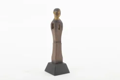 Mimi, Standbeeld, Hout