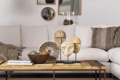 Olina, Masker, Te Voet