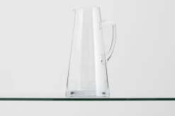 Ruth, Kan, Mondgeblazen Glas